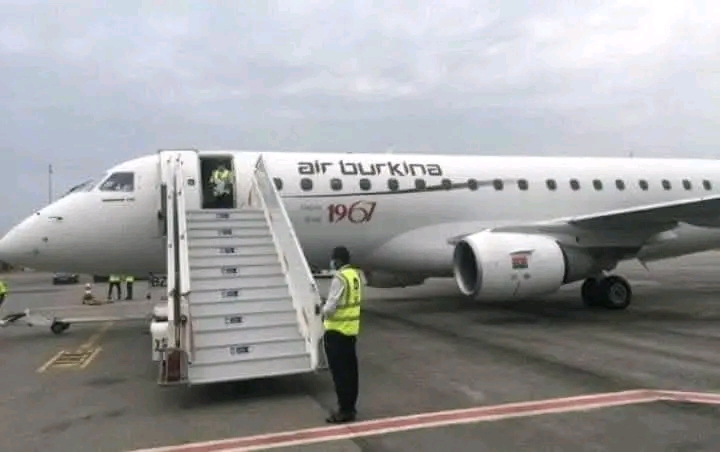 Air Burkina Plane 