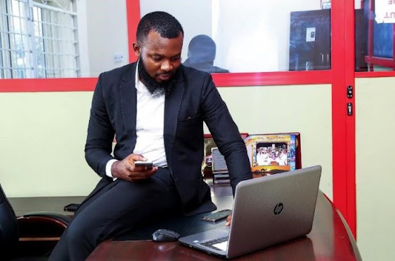 Luo man, PETER OLUOCH, who had just won Kes 8 Million from B’etting surprises his girlfriend of one week with a brand new car instead of helping his poor parents back in the village. Says he has to enjoy life the way he wants. One word for him?
