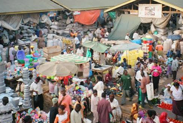 How Three Thieves Learned a Harsh Lesson on the Beach