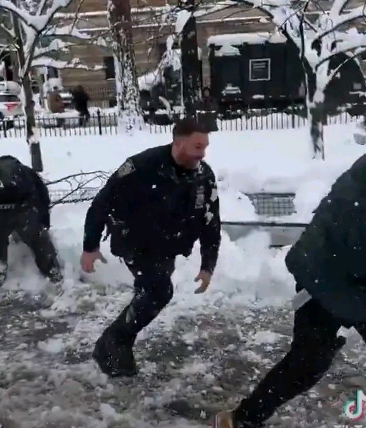 Mamdani’s Snowball Insanity: NYC Mayor Refuses Charges After Mob Assaults Cops with Ice