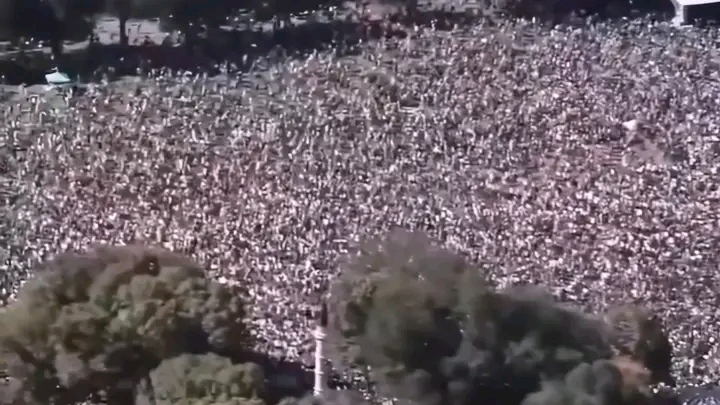 “No Kings” Protests Erupt Across U.S., Pressure Mounts on Donald Trump