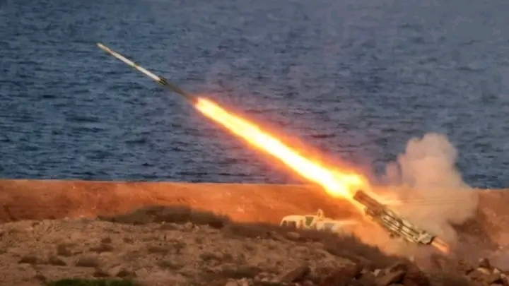 Update: Iran warns U.S. carriers in missile range : vows to keep Hormuz closed