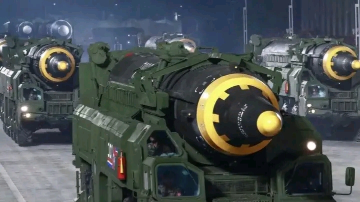 Russia Reportedly Receives North Korean Hwasong-12 Missiles as Seoul Warns of Operational Deployment