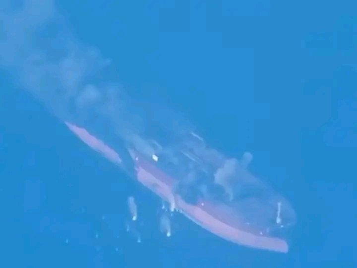 ππ₯πππππ‘π: Iran Fires Missiles at U.S. Warships, U.S. Strikes Three Iranian Oil Tankers